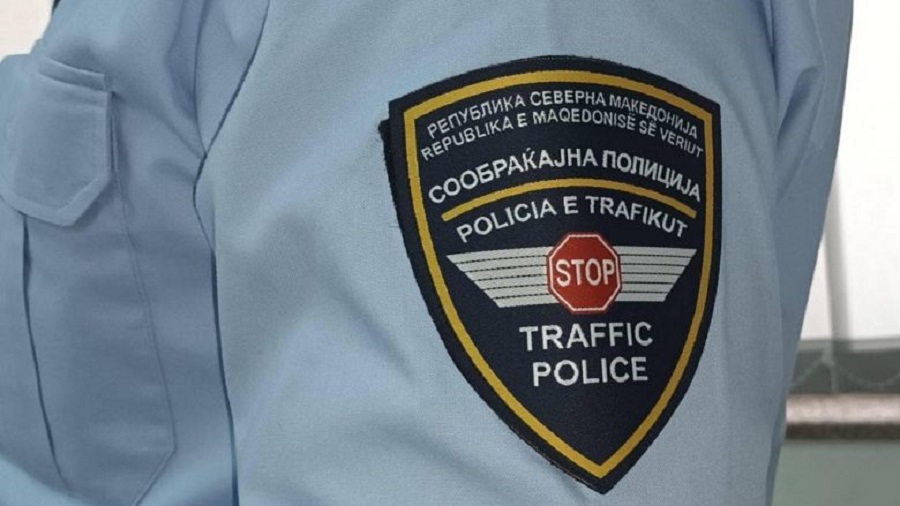 Hyn ne fuqi dekreti, gjuha shqipe ne uniformat e policise se Maqedonise